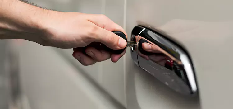 Why Choose Our Auto Locksmith Team in Providence, RI?